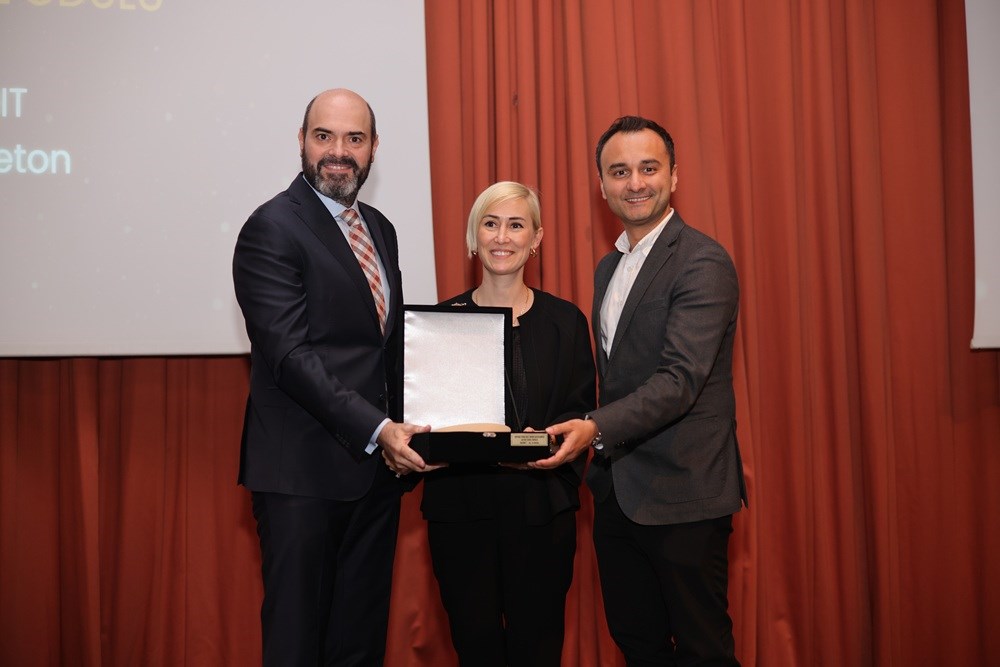 30. Altın Çekül Uluslararası Yapı Kataloğu Ödülleri’nde "Yapıda Yenilikçi Ürün": Baumit ALL IN Beton 