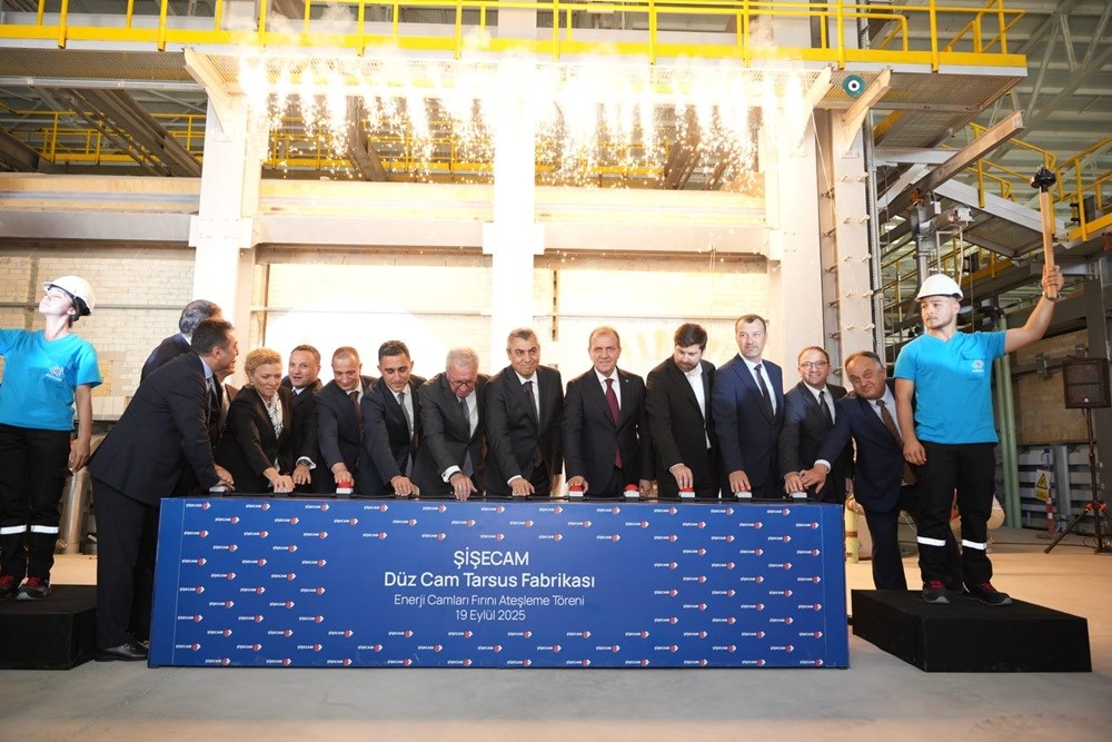 Şişecam Tarsus’taki Yeni Enerji Camı Hatlarını Devreye Aldı