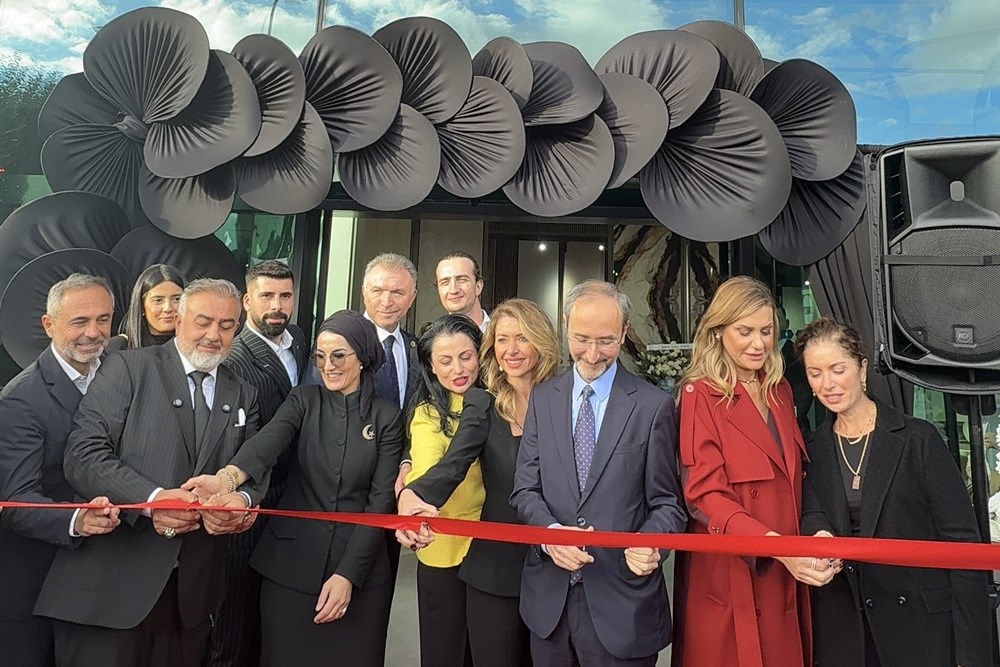 NG Kütahya Seramik ve Kütahya Porselen’den Paris’te Mağaza Atağı!
