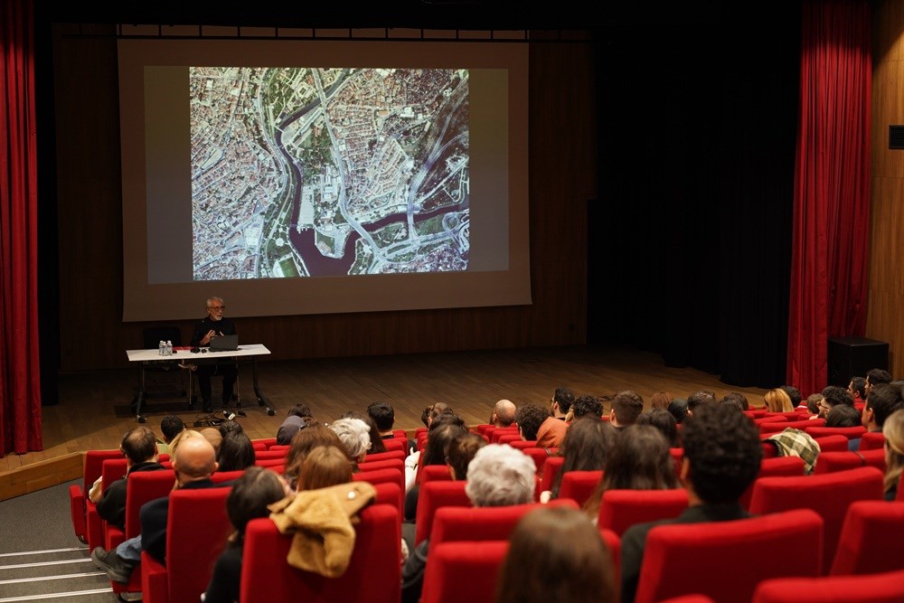 Nevzat Sayın’ın Mimarlık Dersi Serisi Tamamlandı: Silahtarağa Örneğiyle Mimarlık Eğitimi Yeniden Tartışıldı 