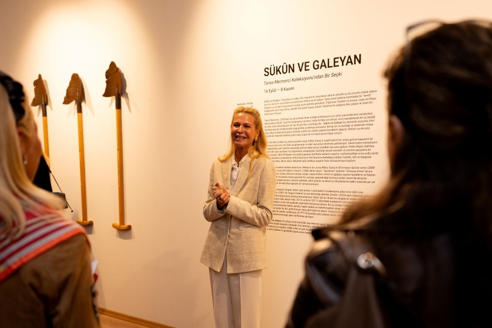 Kalebodur'un Translucent Yüzey Teknolojisi, Artweeks İstanbul "Collections" Edisyonunda Işığı Sanatla Buluşturdu