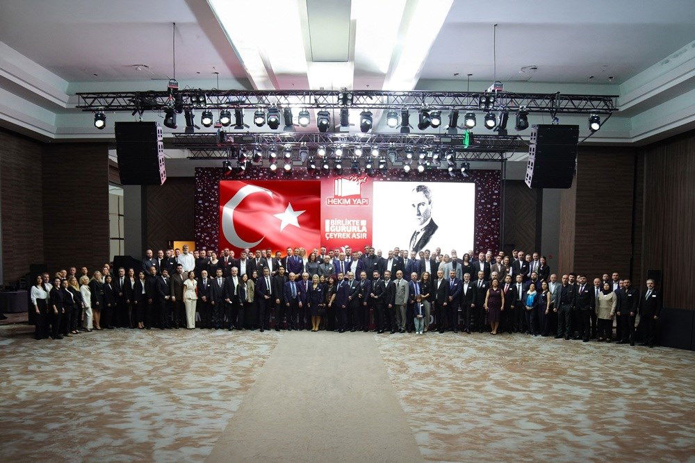 Hekim Yapı 25. Yılını Bayileriyle Kutladı