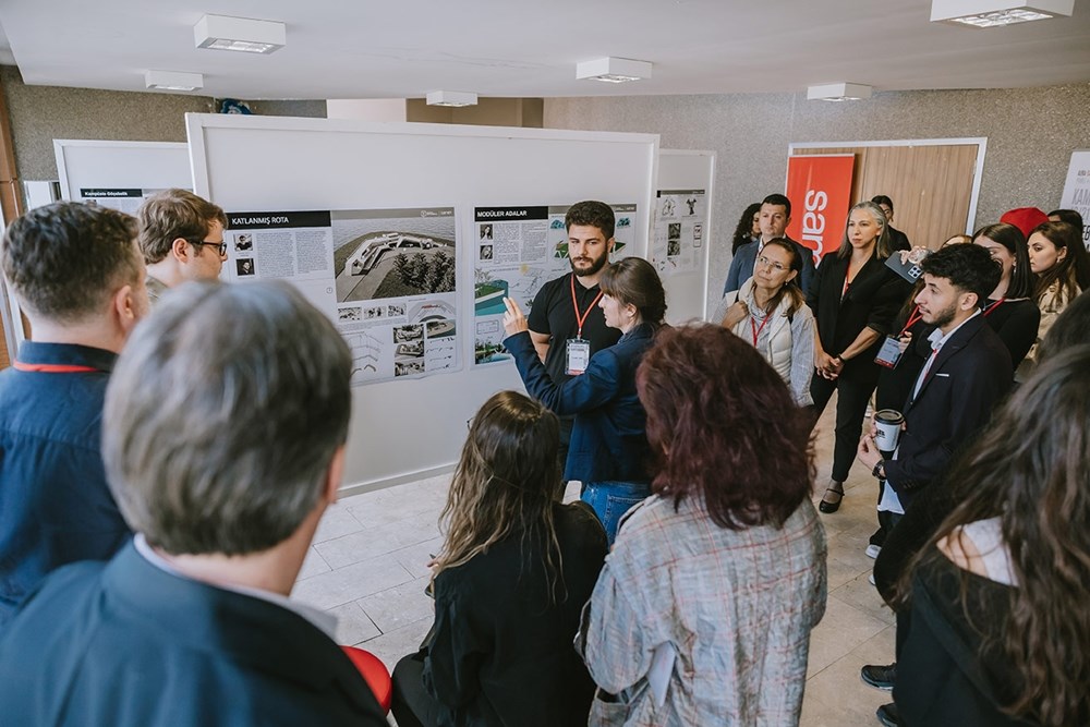 Geleceğin Tasarımcıları AURA-SAMET KAMPÜS ile Yapay Zeka ve Tasarımı Tartıştı!