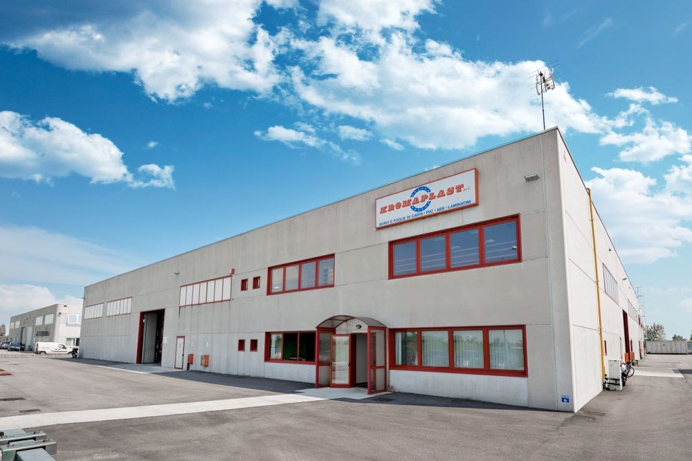 EGGER, Kromaplast'ı Bünyesine Katarak Kenar Bandı Sektöründeki Konumunu Güçlendiriyor